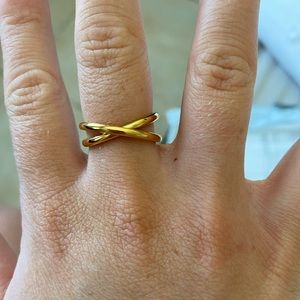 One Size gold ring